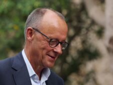 Merz: ‘Het is duidelijk dat er geen top Poetin-Zelensky zal komen’