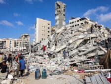 Israël voert opnieuw bombardementen uit boven Gaza-stad