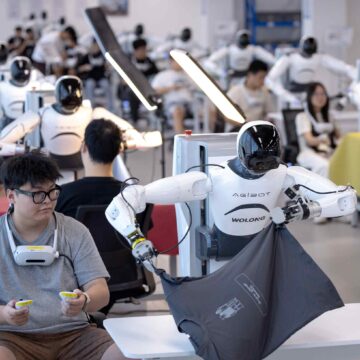 In China gaan humanoïde robots naar school