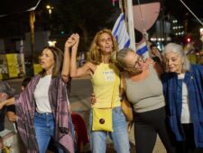 Israël en Hamas gaan akkoord met eerste fase van Trumps vredesplan