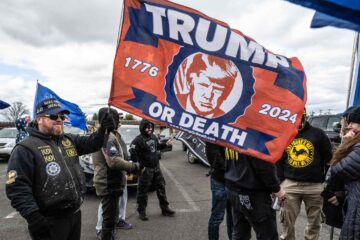 OV Trump Vlag compressed