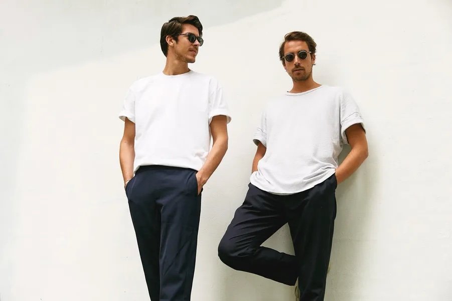 AG Witte shirts compressed 2