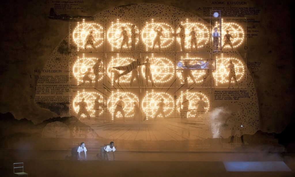 CUL Einstein Goud compressed