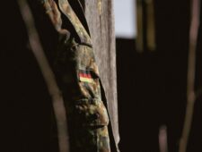 Moet de dienstplicht opnieuw worden ingevoerd?