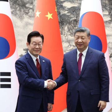President Zuid-Korea bezoekt China om betrekkingen tussen beide landen te herstellen