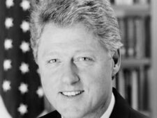 Bill Clinton houdt vol geen weet te hebben van de misdaden van Epstein