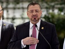 Costa Rica sluit ambassade in Cuba en eist vertrek van Cubaanse diplomaten