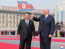 Belarussisch president Loekasjenka brengt tweedaags bezoek aan Noord-Korea 