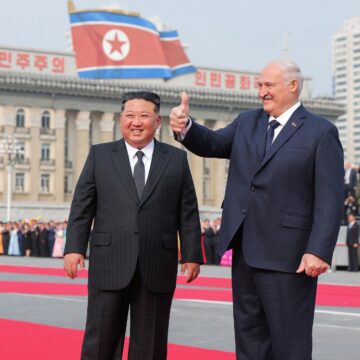 Belarussisch president Loekasjenka brengt tweedaags bezoek aan Noord-Korea 