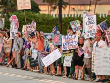 VS: protesten tegen Trump, ICE en Iranoorlog brengen miljoenen op de been