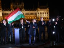 Hongarije: Péter Magyar maakt einde aan jarenlange hegemonie van Orbán