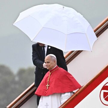 Kameroen: paus Leo XIV waarschuwt tegen misbruik van AI tijdens Afrikatournee