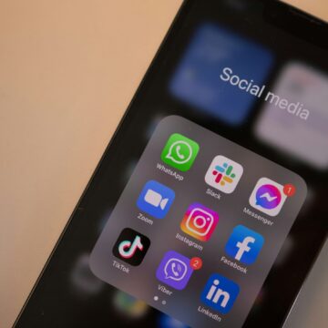 Meta schrapt achtduizend banen om hoge investeringen in AI te compenseren