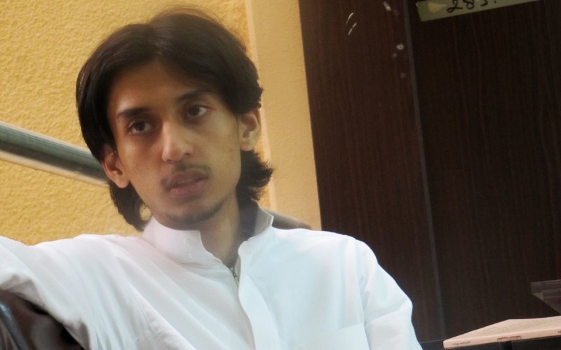 De Saoedische schrijver Hamza Kashgari, veroordeeld vanwege tweets aan de profeet. Hij probeerde te vluchten naar Nieuw-Zeeland, maar werd opgepakt in Maleisië. Uiteindelijk zat hij twee jaar vast voor hij in 2013 weer werd vrijgelaten.